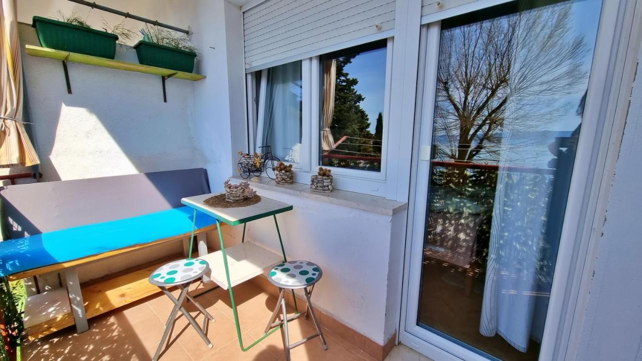 אומיס Apartment Tica מראה חיצוני תמונה