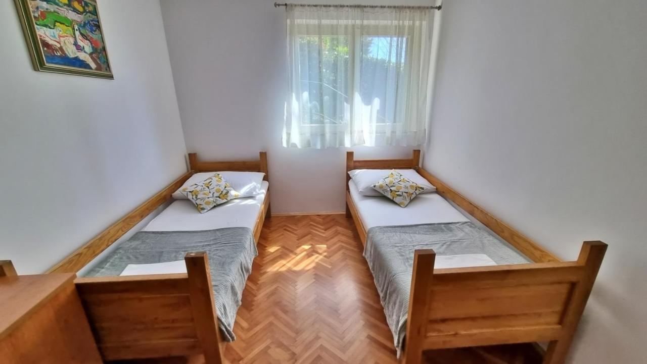 אומיס Apartment Tica מראה חיצוני תמונה