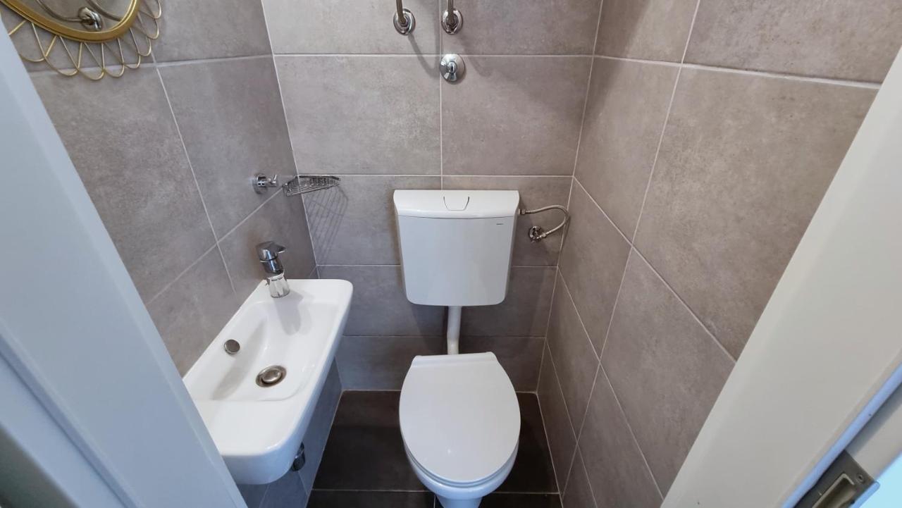 אומיס Apartment Tica מראה חיצוני תמונה