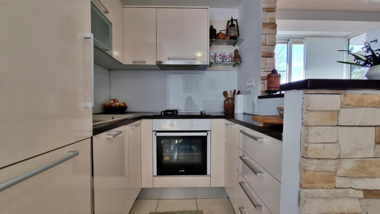 אומיס Apartment Tica מראה חיצוני תמונה
