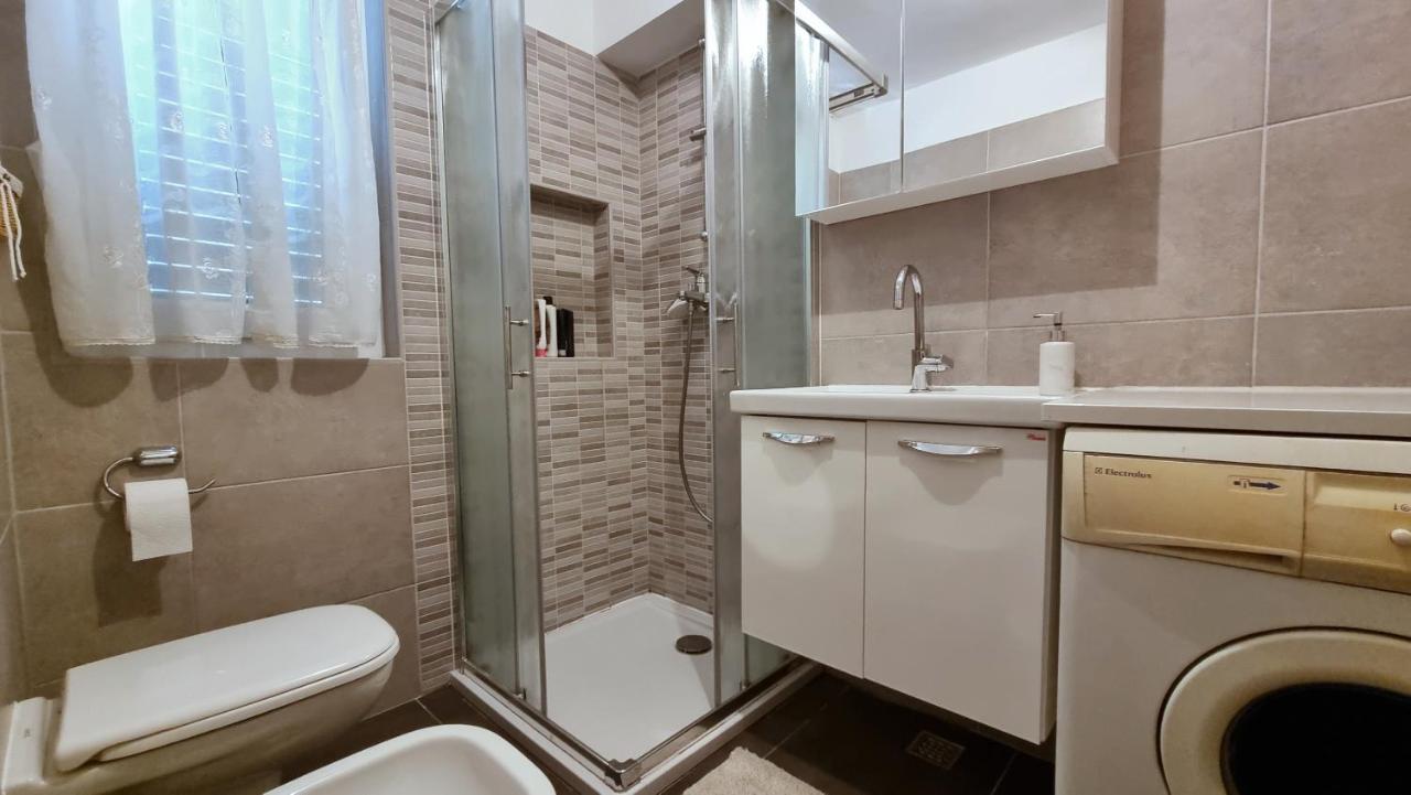 אומיס Apartment Tica מראה חיצוני תמונה