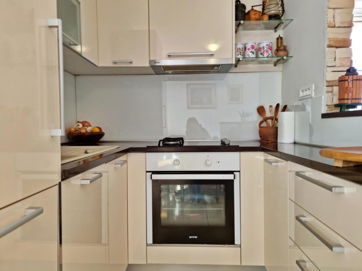 אומיס Apartment Tica מראה חיצוני תמונה