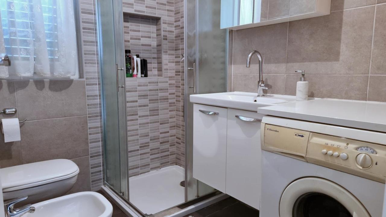 אומיס Apartment Tica מראה חיצוני תמונה